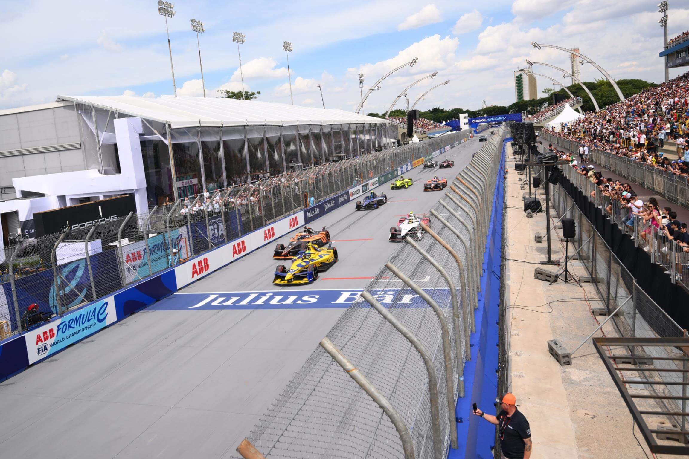 Formel E im TV: Durchschnittlich 25.000 Fans verfolgten Saisonstart in Sao Paulo im Fernsehen bei DF1